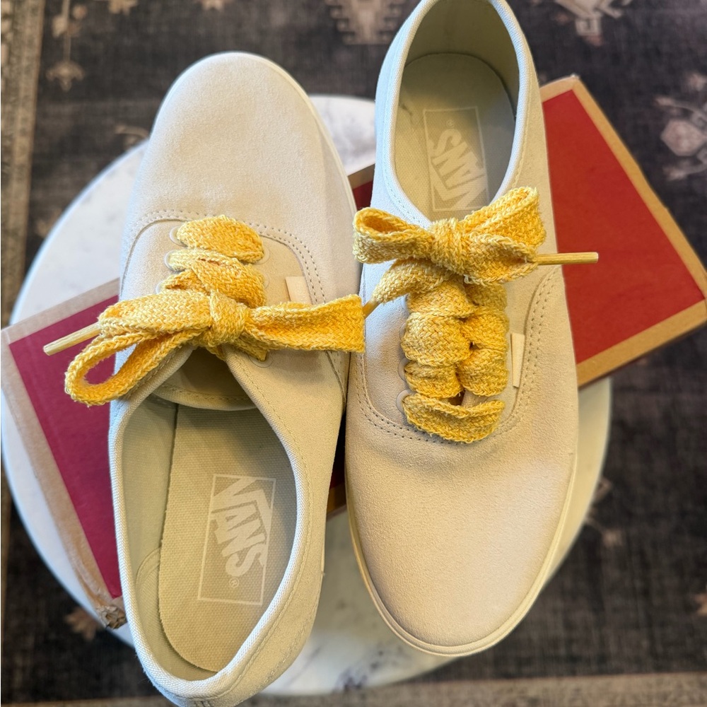 Vans x Free People Authentic Sneakers Cream Canvas Orange Laces Women 8 Men 6.5 - Picture 5 of 8